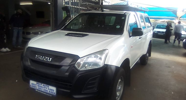 Pre-owned 2020 Isuzu KB-250 2.5 Engine Capacity Single Cab Canop