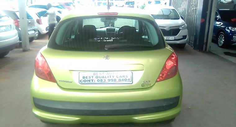 Pre-owned 2008 Peugeot 207 with Manurl Transmission, Electric Win