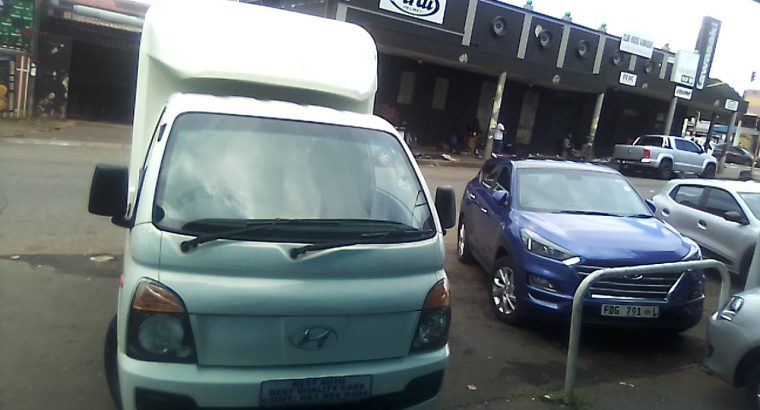Pre-owned 2009 Hyundai H100 2.6 Engine Capacity with Manuel Trans