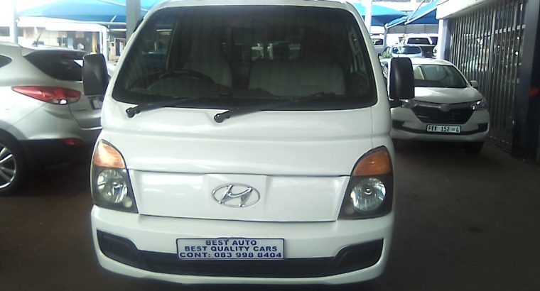 Pre-owned 2009 Hyundai H-100 2.4 Engine Capacity with Manuel Tra