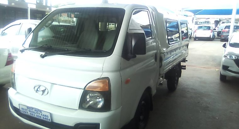 Pre-owned 2009 Hyundai H-100 2.4 Engine Capacity with Manuel Tra