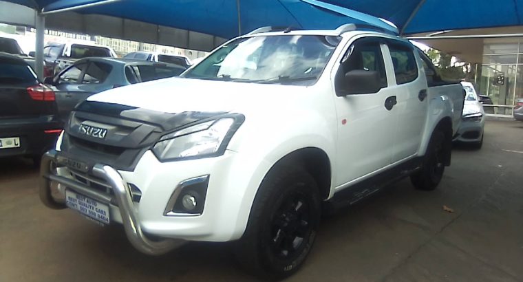 Pre-owned 2019 Isuzu KB-250 Engine Capacity D-Max Double Cab wi