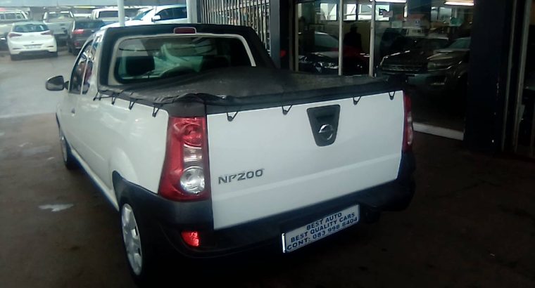 Pre-owned 2017 Nissan Np-200 1.6 Engine Capacity with Manuel Tra