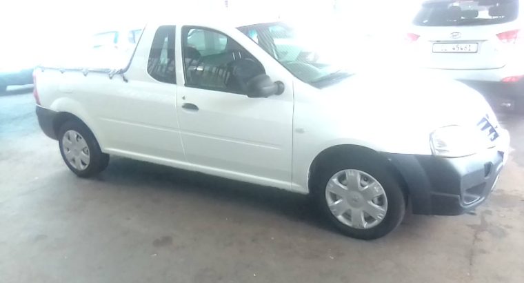 Pre-owned 2017 Nissan Np-200 1.6 Engine Capacity with Manuel Tra