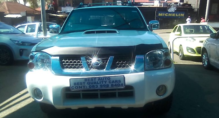 Pre-owned 2016 Nissan NP-300 2.5 Engine Capacity Double Cab Diese