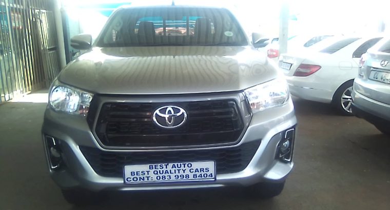 Pre-owned 2016 Toyota Hilux 2.8 Extra Cab GD6 with Manuel Transm