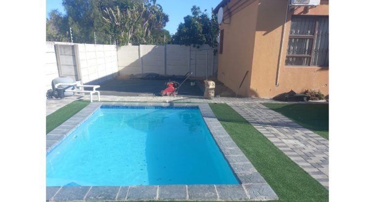 Building New swimming pools,,Repair,cleaning and upgrades