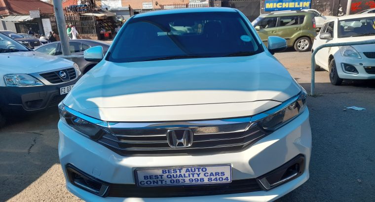 Pre-owned 2025 Honda Amaze 1.5 Engine Capacity Sedan with Manuel