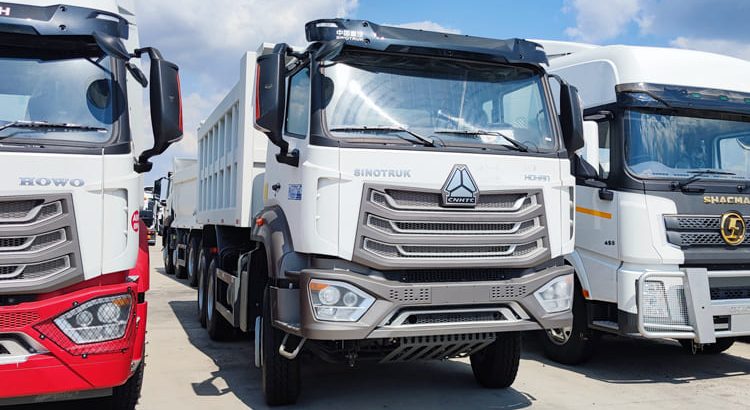SINOTRUK HOWO NX 6X4 TRACTOR TRUCK RH