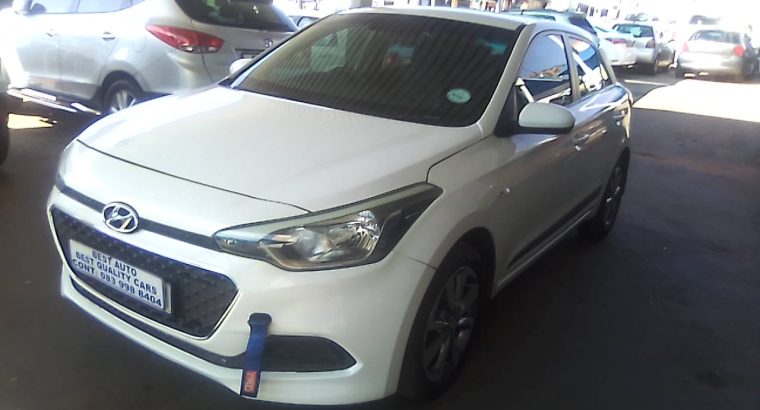 Pre-owned 2017 Hyundai i20 1.4 Engine Capacity with Manuel Transm