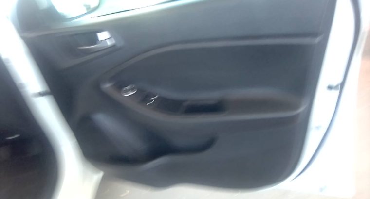 Pre-owned 2017 Hyundai i20 1.4 Engine Capacity with Manuel Transm